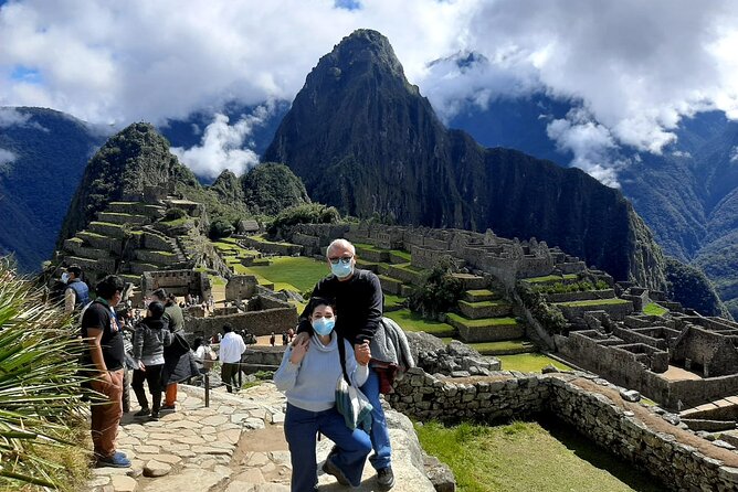 06 days 05 nights Cusco Machupicchu and Rainbow Mountain package - The guiding style and service you can expect