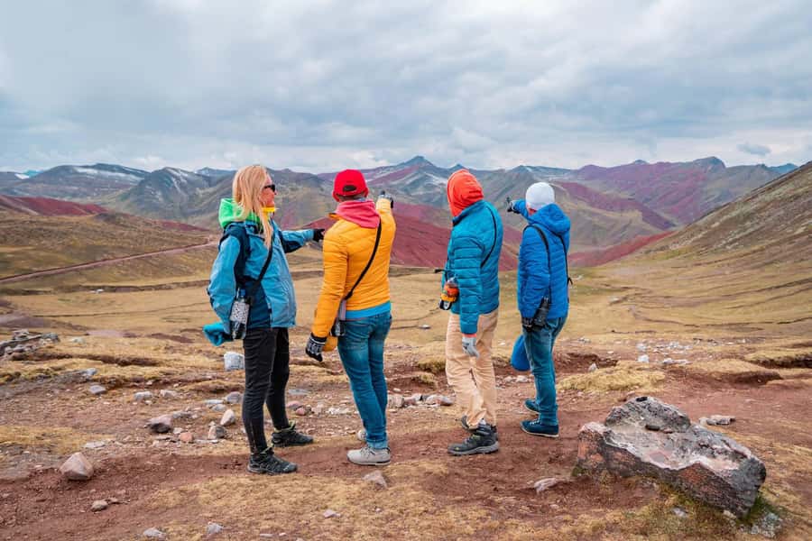 1-day excursion to Palcoyo Mountain + Breakfast and Lunch - 4 a.m. pickup and the long road south