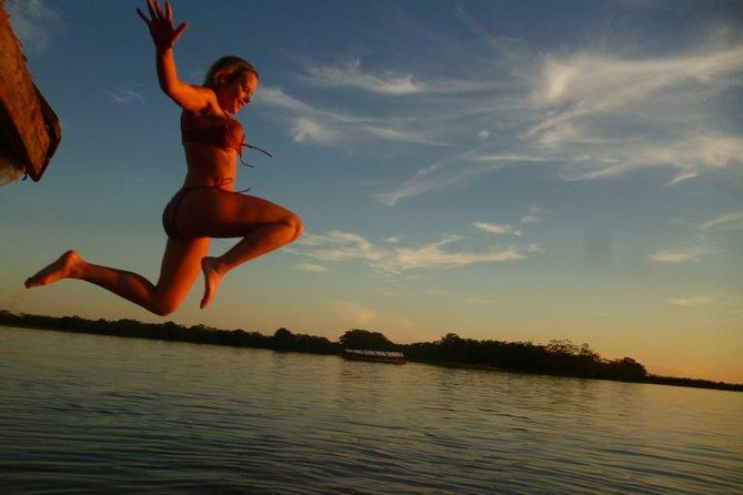 2-Day All Inclusive Guided Jungle Tour from Iquitos at Maniti Eco-Lodge - Afternoon fishing, dolphins, and river swimming