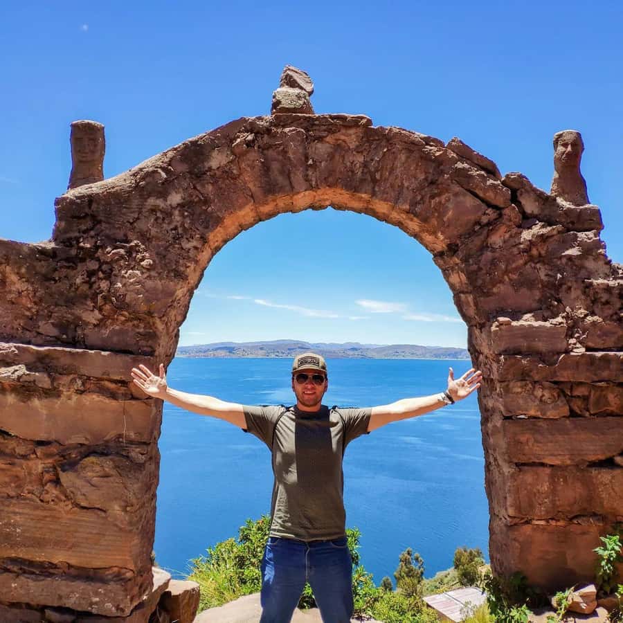 2-Day Amantani Island homestay overnight Tour from Puno - From Puno to the Uros reed islands
