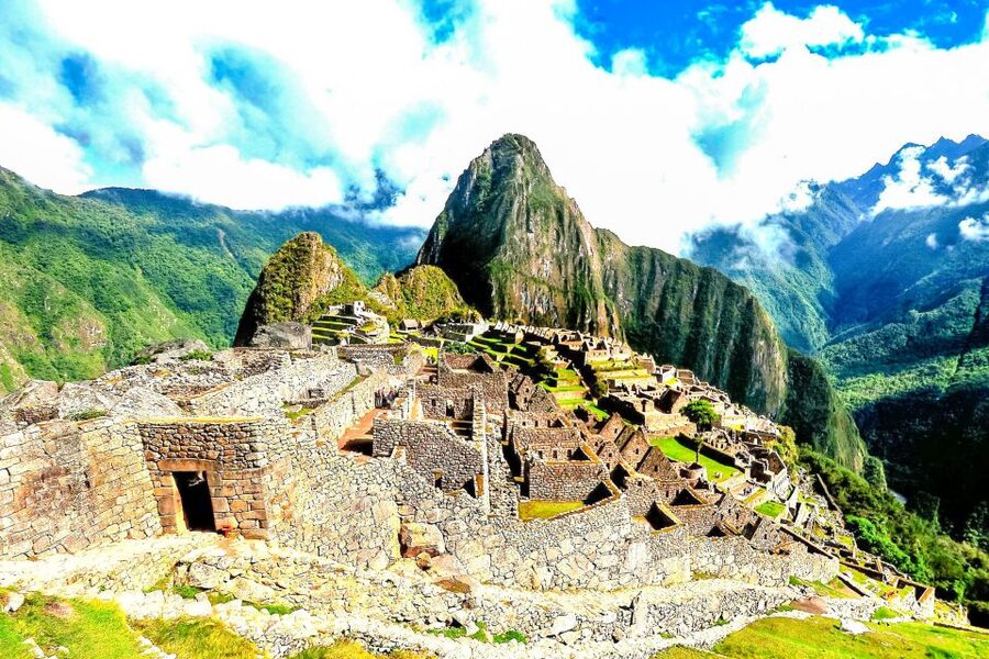 2-Day Inca Trail Hike to Machu Picchu & Panoramic Train - From the Sun Gate to Aguas Calientes