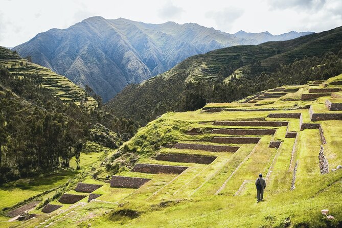 2 Day Sacred Valley and Machu Picchu Guided Tour from Cusco - An early start from Cusco