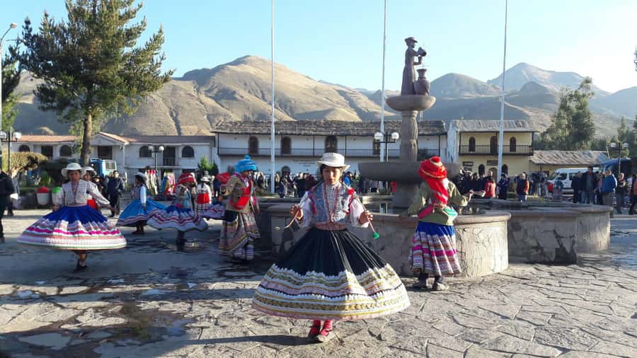 2-Day Tour Colca Canyon in Arequipa with end in Puno - Guides, vehicles, and the pace of the day