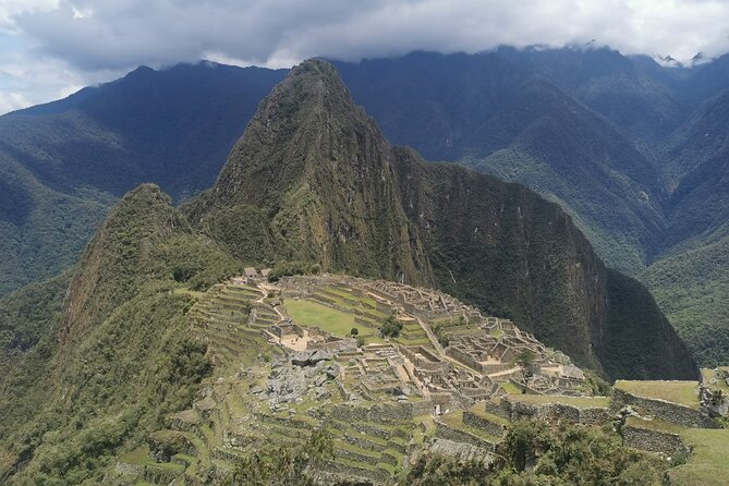 2-Day Tour in Sacred Valley and Machu Picchu from Cusco - The guide and the human side of the trip