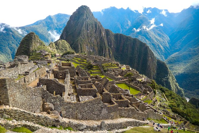 2-Day Tour: Sacred Valley & Machu Picchu – All Tickets Included - The 7 a.m. start at Machu Picchu