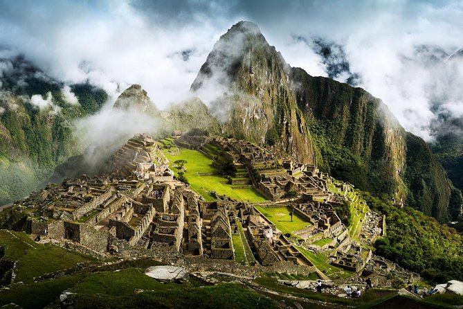 2 Day - Tour to Machu Picchu from Cusco - Group Service - The 5:40am start and the climb to the citadel