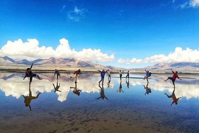 8-Hours Tour in Arequipa Laguna de Salinas with Pick-up - The 6:00 a.m. start and the long road upward