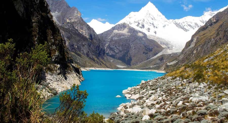 Ancash: Trekking to Paron Lagoon with Entrance | Full day| - Caraz and the rough road toward the lagoon