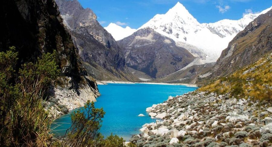 Ancash: Trekking to Paron Lagoon with Entrance | Full day| - The 40-minute climb to the viewpoint