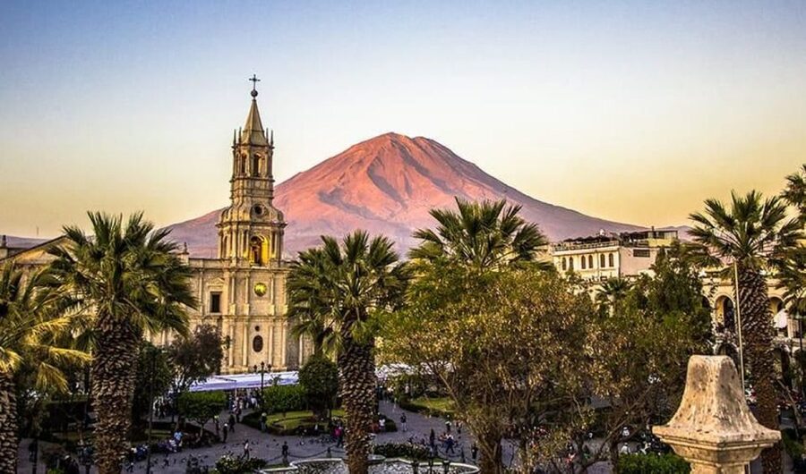 Arequipa: City and Country Tour - Plaza de Armas and the Centro Histórico