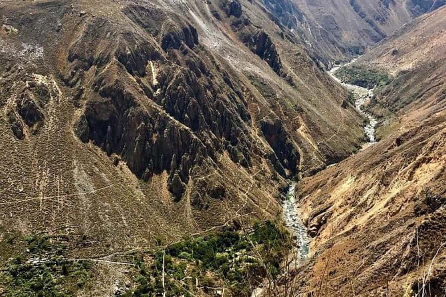 Arequipa: Colca Canyon Trekking 2 days and 1 night + food - The 5:00 a.m. Climb Out