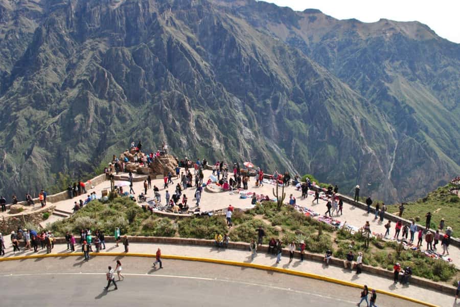 Arequipa: Fullday Colca Canyon + Lunch + Transfer to Puno - Key points at a glance