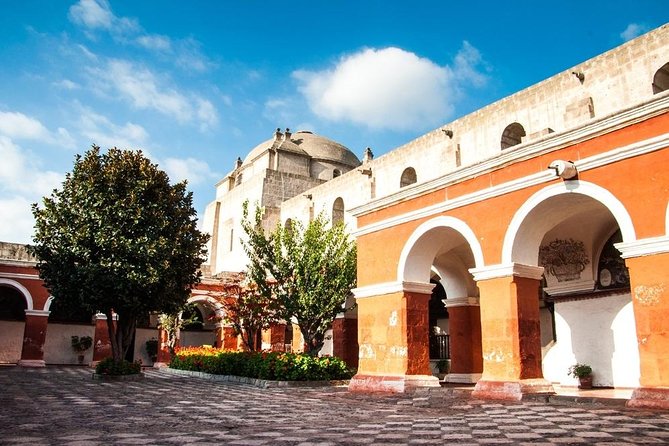 Arequipa, Historic and Colonial City and Santa Catalina Monastery - What the $61 price includes