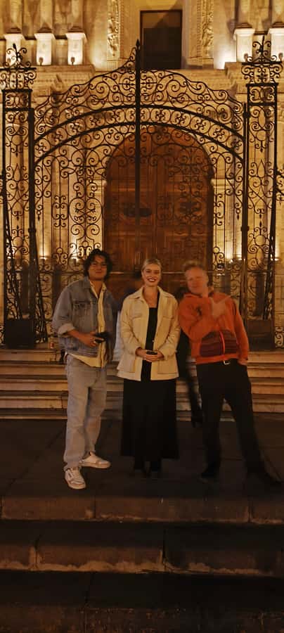 Arequipa: Pub Crawl with Skip-The-Line Access and Drinks - VIP Entry Without Queueing