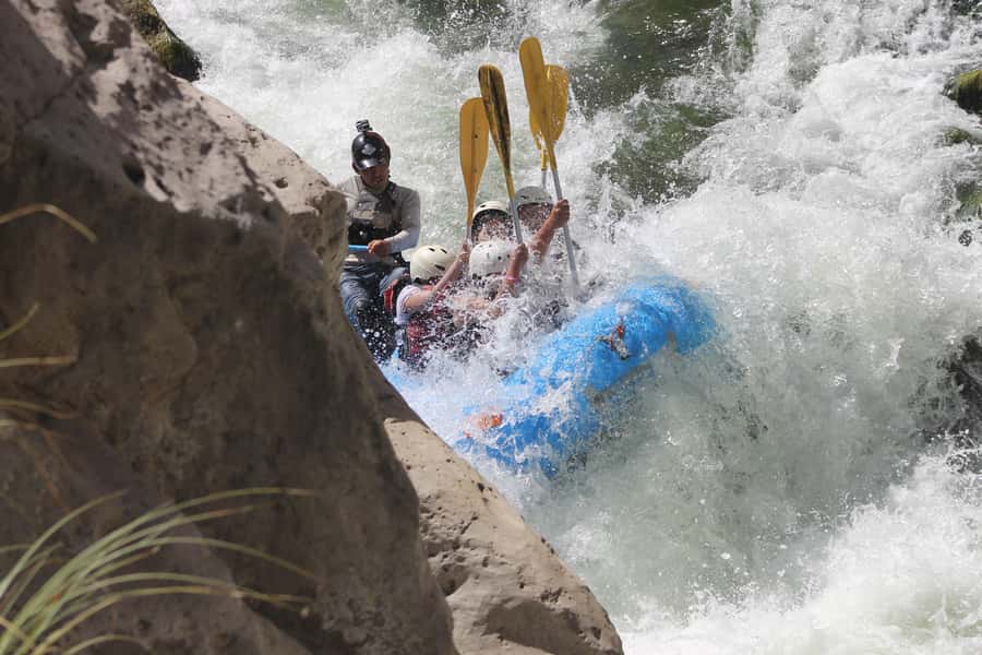 Arequipa: Rio Chili Rafting Tour with Snack - Hotel pickup and the drive to Virgen de Chapi-Charcani