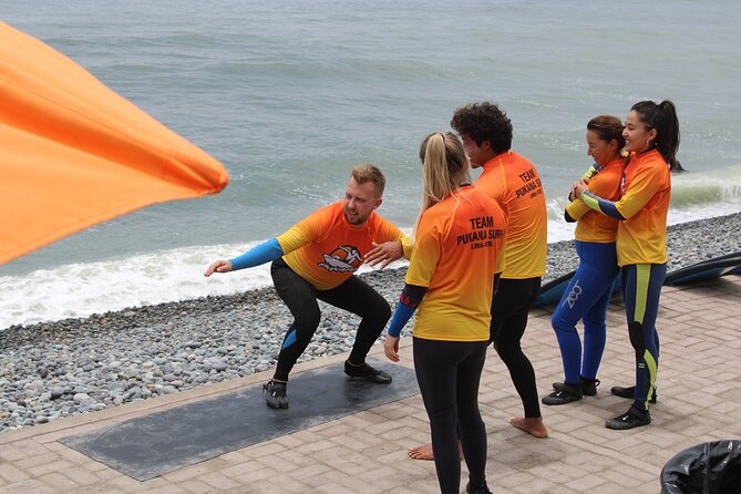 Beginner Surf Lesson in Lima, Perú - Timing your class from 6:30 AM to 4 PM