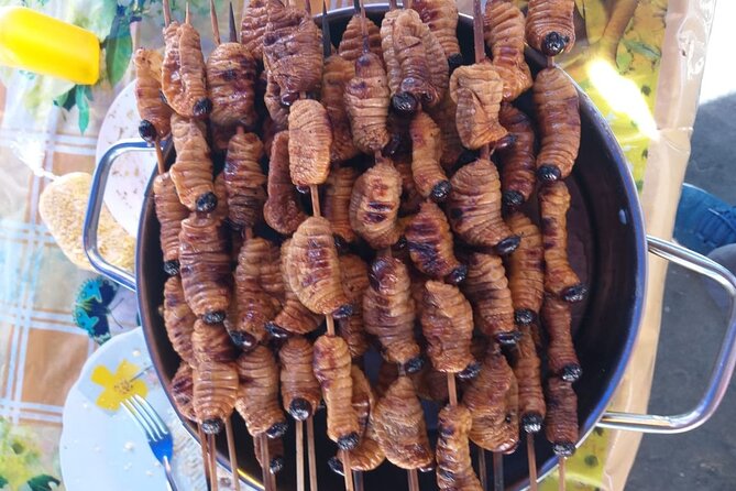 Belen Market and La Venecia Loretana Tour With A Local Guide - Why Belén Market is best seen with Marlon