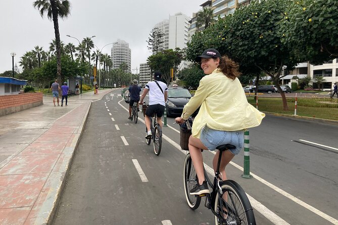 Bike Tour Lima | Ride along Miraflores & Barranco - Larcomar above the Pacific