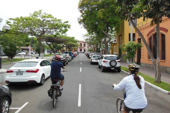 Bike Tour San Isidro, Miraflores and Barranco, - The guides shape the experience