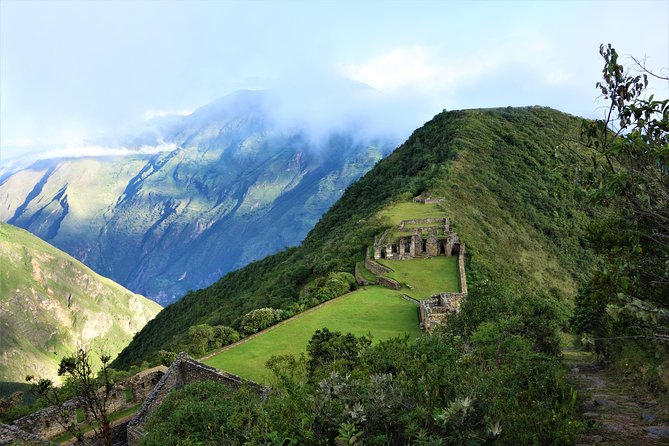 Choquequirao Trek 4 days and 3 nights - Day three: flowers, birds, waterfalls, and a long return