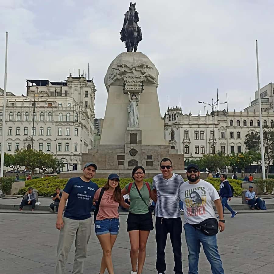 City tour and the best highlights in lima - Parque del Amor and the Pacific view