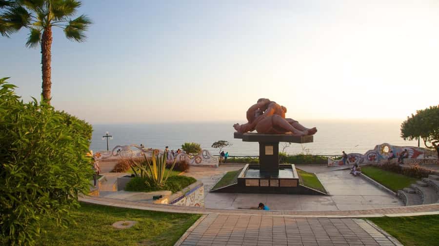 City Tour Colonial and Modern Lima Half Day Plus Ticket - A fast introduction to Lima’s many identities