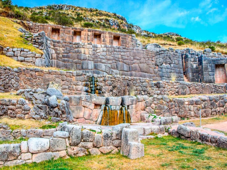 City Tour Cusco Qoricancha Sacsayhuaman y Tambomachay - What the guides add to the day
