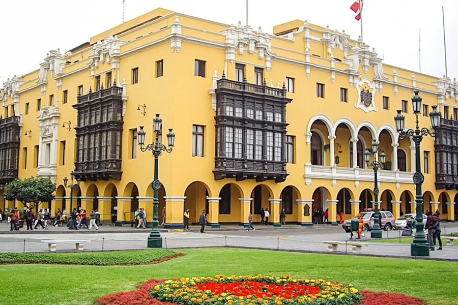 City Tour With Demonstration & Tasting of Pisco Sour - Plaza Mayor and Lima’s Colonial Center