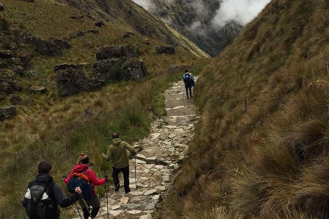 Classic Inca Trail 4 Days to Machu Picchu - Food, porters, and the small-group advantage