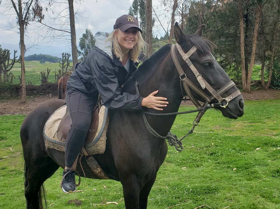 Cusco: 3-Hour Horse Riding Tour to the Temple of the Moon - Riding from Cusco into the Andean hills