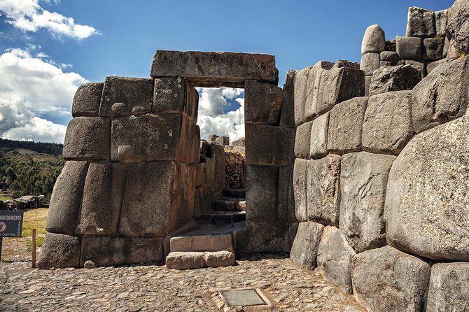Cusco 7 days Tour in Machu Picchu, Humantay Lake and Vinicunca - What the $945 price really covers