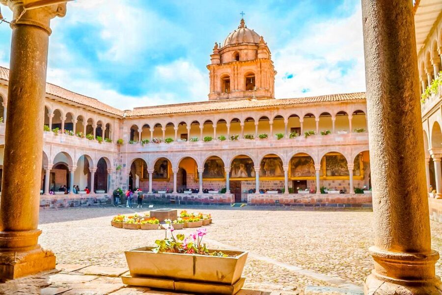 Cusco: City and Nearby Ruins 5-Hour Guided Tour - Sacsayhuaman and the stones that stop conversation