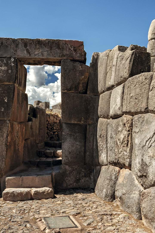 Cusco : City Tour of 4 Ruins and Sun Temple - Puca Pucara and the final views