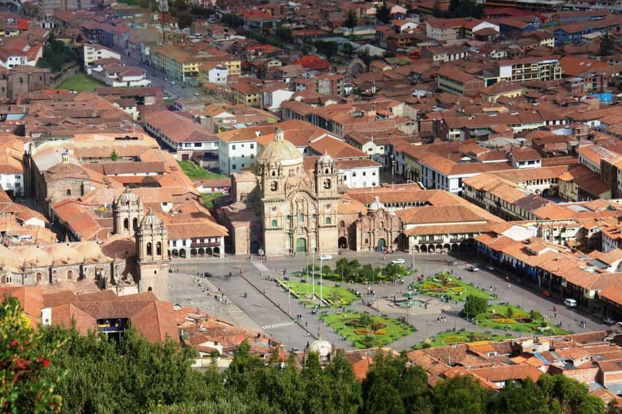 Cusco: Cultural Walking Tour with Local Guide⭐⭐⭐⭐⭐ - The 12-angled stone and Inca street details