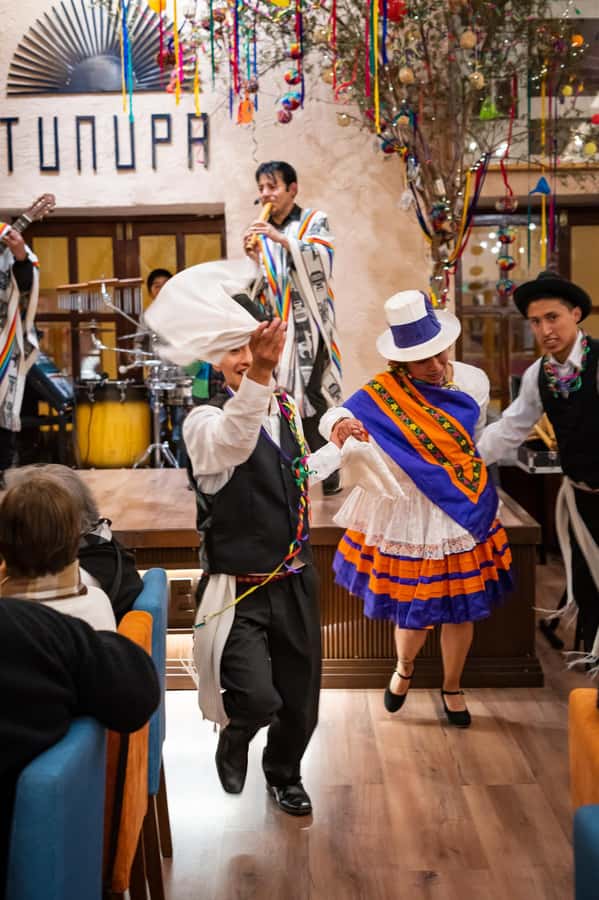 Cusco: Folkloric Andean Show & 3-Course Dinner at Tunupa - How the 10 songs and six dances unfold