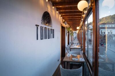 Folkloric Andean Show & 3-Course Dinner at Tunupa