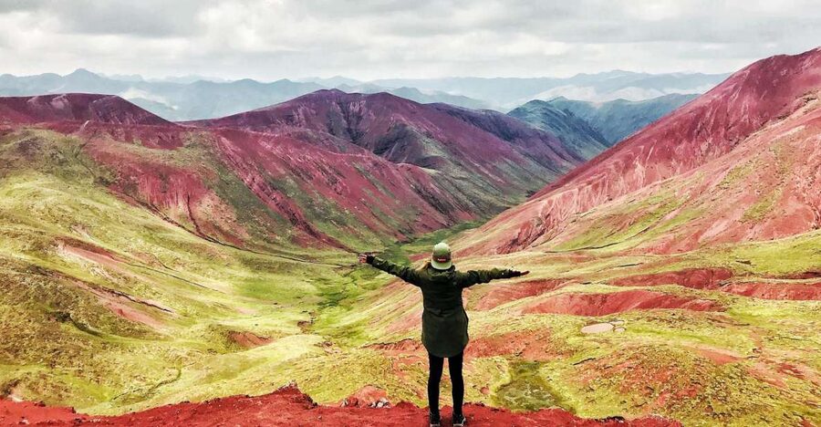 Cusco: Full-Day Rainbow Mountain & Red Valley Trekking Tour - Returning to the parking area and Quiquijana
