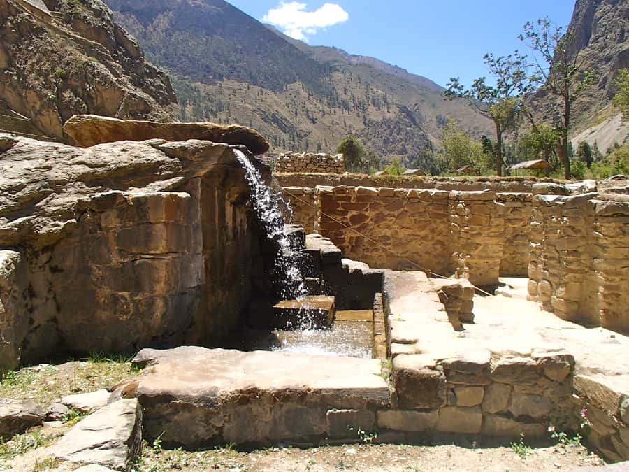 Cusco: Full-Day Sacred Valley and Maras Tour - Twelve hours means a useful overview, not a slow visit