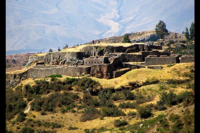 Cusco Half Day City Tour: Four Ruins - Puca Pucara, the Red Fort Along the Inca Road