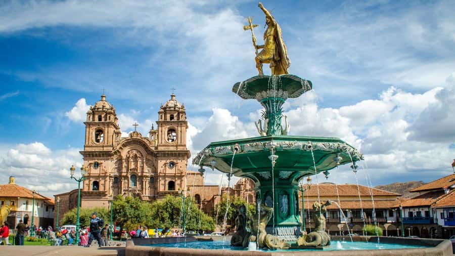 Cusco: Half-Day City Tour with Sacsayhuaman and Q'enco - Sacsayhuamán delivers the big visual moment