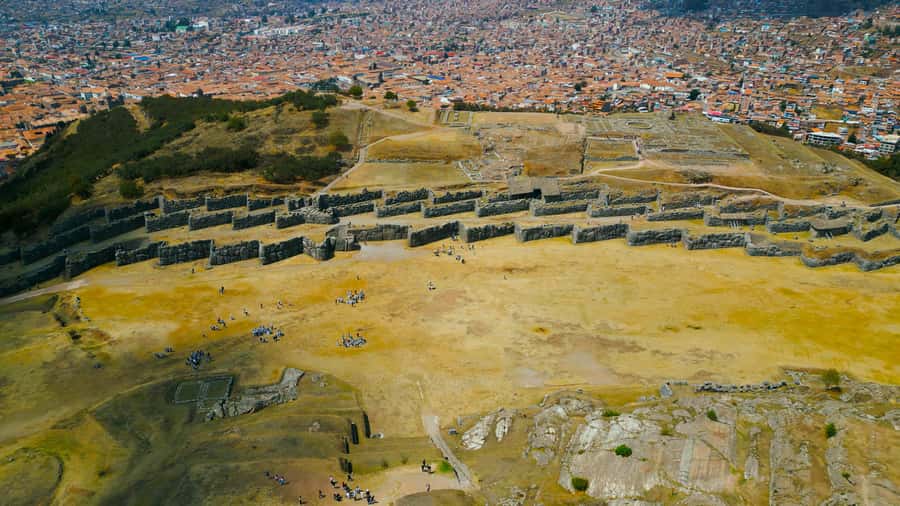 Cusco : Half-Day Explore Inca Ruins qoricancha sacsayhuaman - The ride to Sacsayhuaman and the first big views