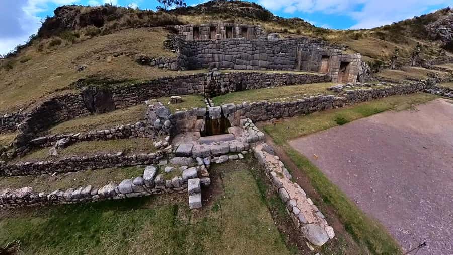 Cusco : Half-Day Explore Inca Ruins qoricancha sacsayhuaman - Puca Pucara and the quick roadside rhythm