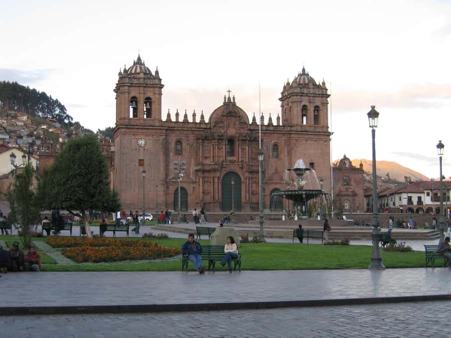 Cusco: Half-Day Historic City Tour - Inside Cusco Cathedral