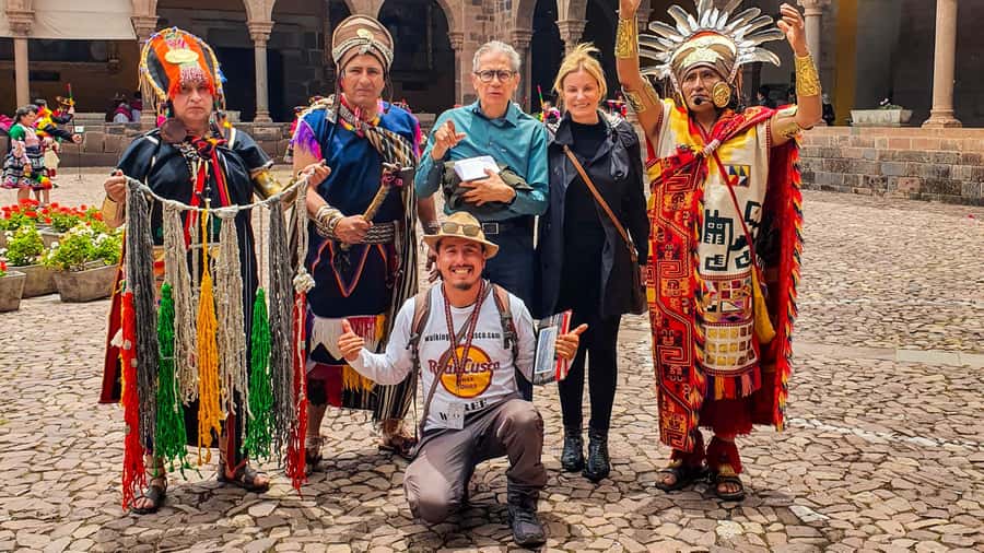 Cusco: Historic Walking Tour with Pisco Sour and Music Show - Manco Capac’s temple and the final drink