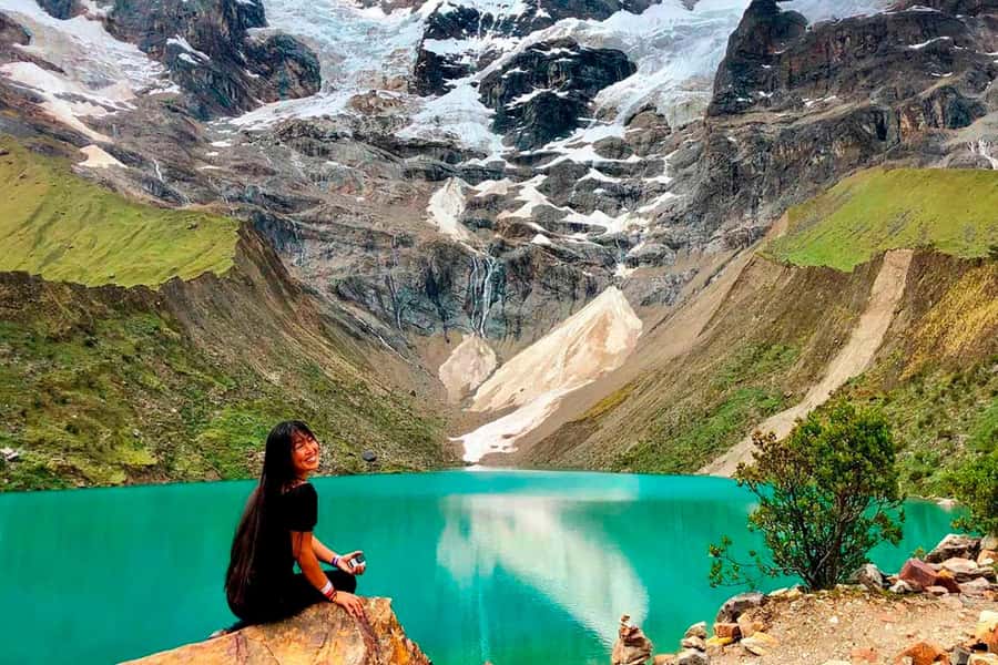 Cusco | Humantay Lake 1-Day Tour with Breakfast and Lunch - Breakfast in Mollepata before the climb
