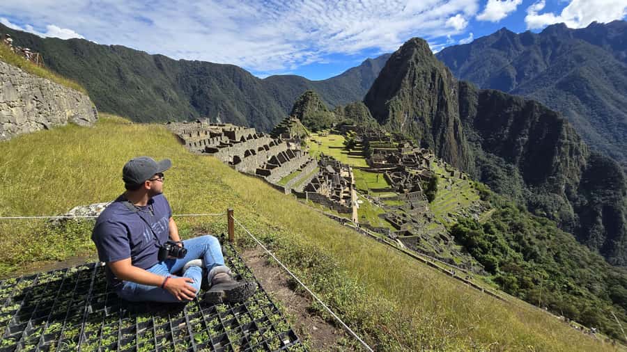 Cusco: Machu Picchu Day Trip with Train + Entrance ticket - Who should choose this experience?