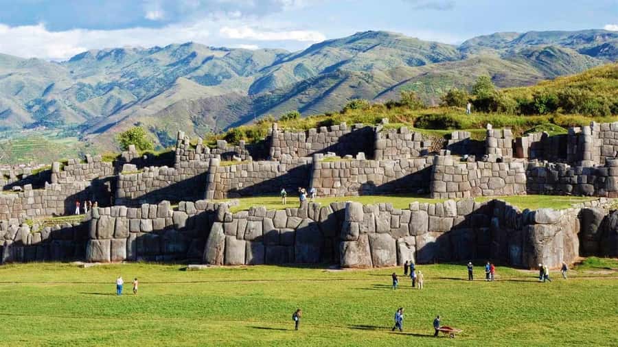Cusco: Pisac, Sacsayhuaman, Q'enqo, and Tambomachay Tour - A six-hour route from market streets to Inca stonework