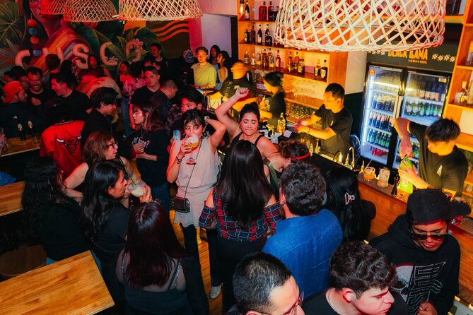 Cusco Pub Crawl: Bar Tour, Drinks And Club with no waiting lines - Languages, Group Size, and the Social Setup