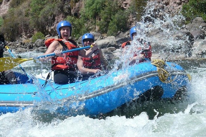 Cusco Rafting and Zipline Adventure - Two hours of Class III and IV rapids