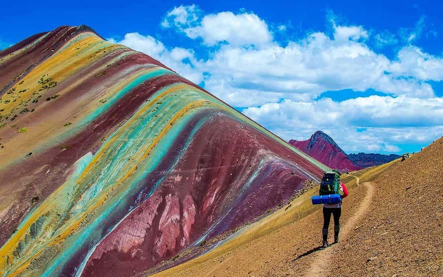 Cusco: Rainbow Mountain and viewpoint red valley ( optional) - A 4:00 am start from Cuscos historic center